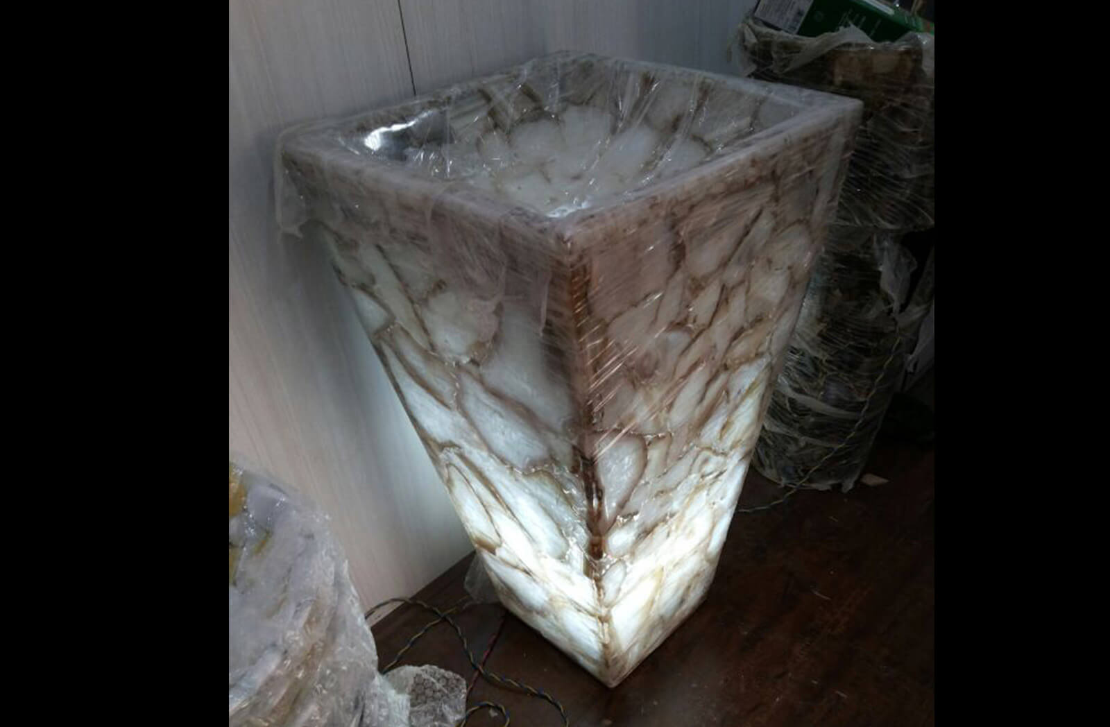 Resin & Stone Basin